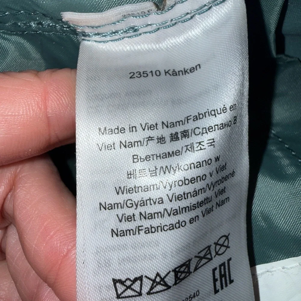 Fjallraven Kånken Olive Green Backpack - Picture 9 of 10